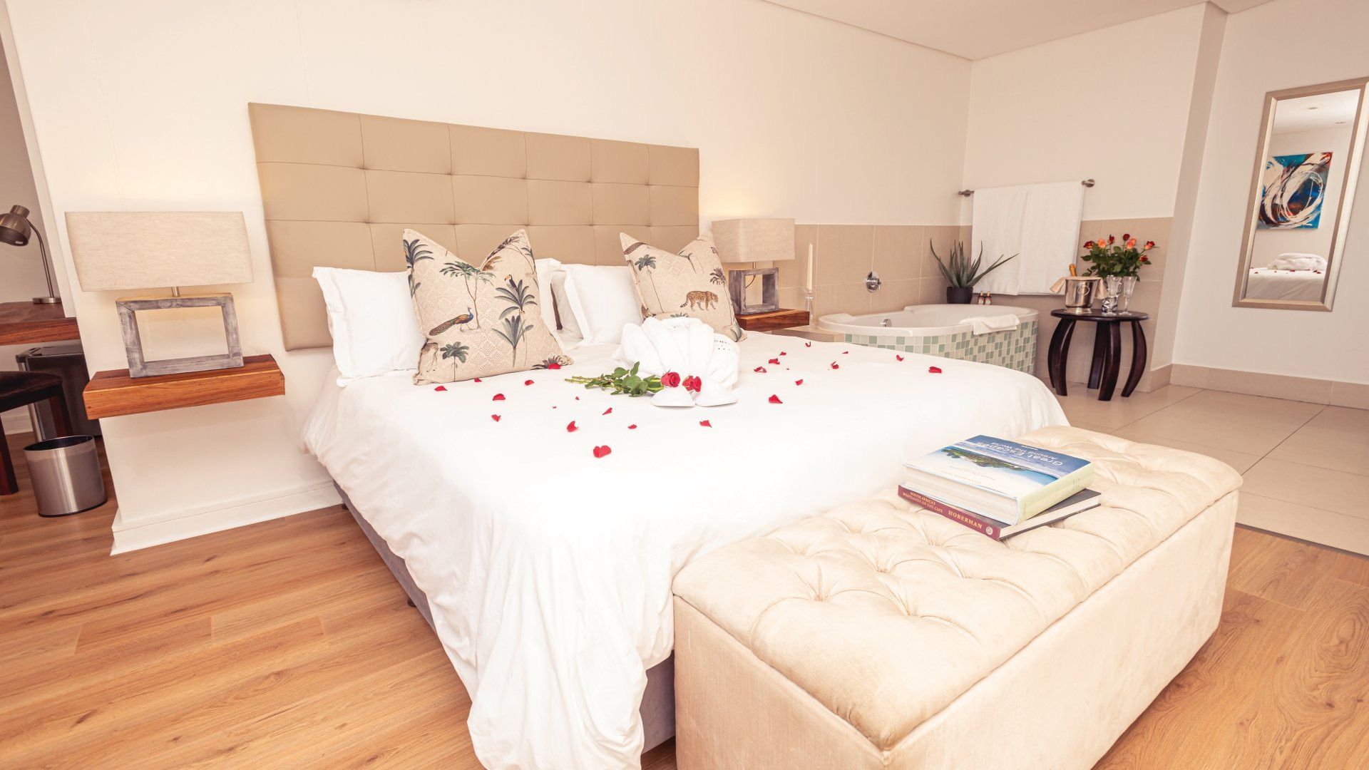 Book a Room at Newkings Hotel in Sea Point