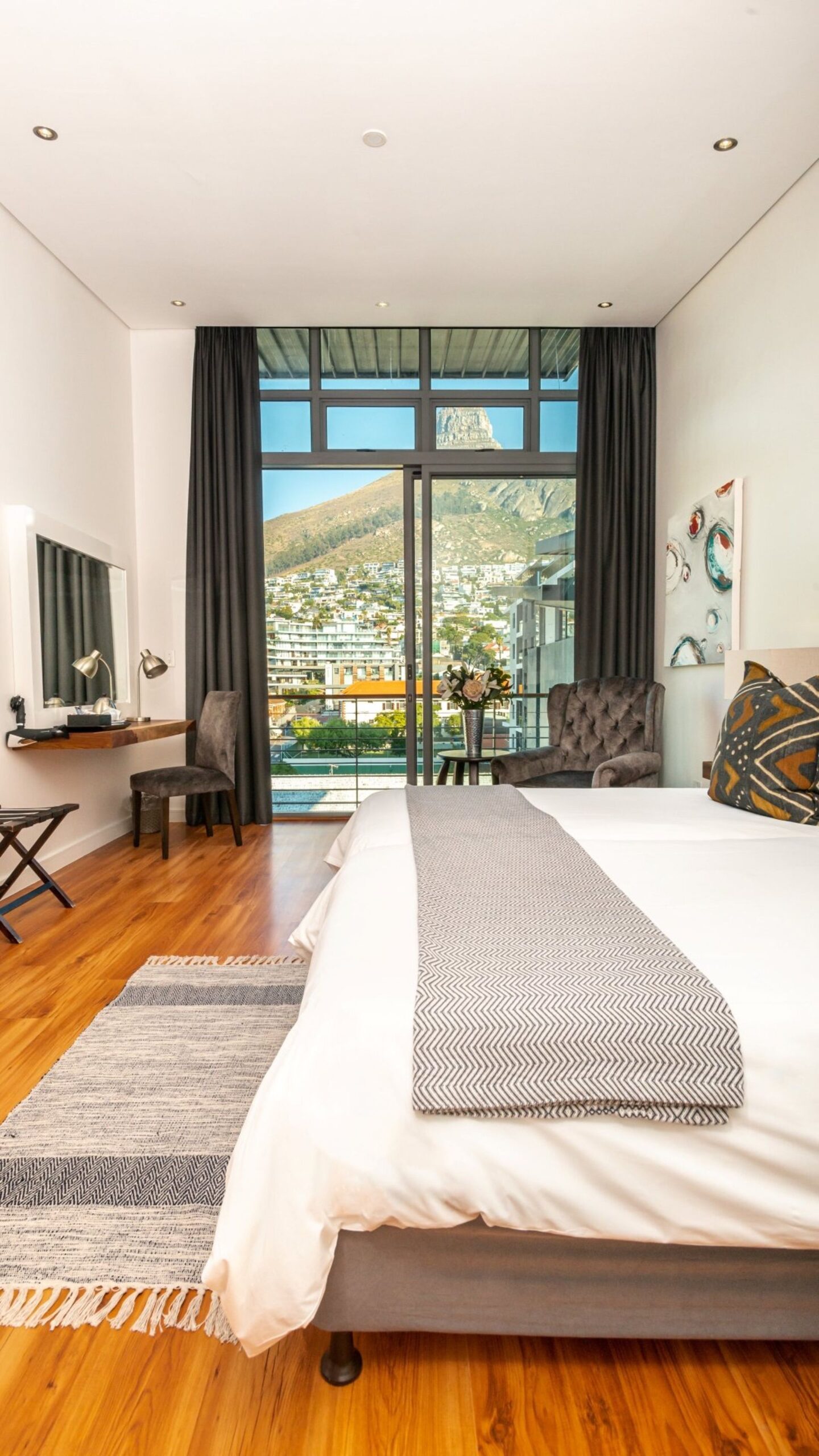 Book a Room at Newkings Hotel in Sea Point