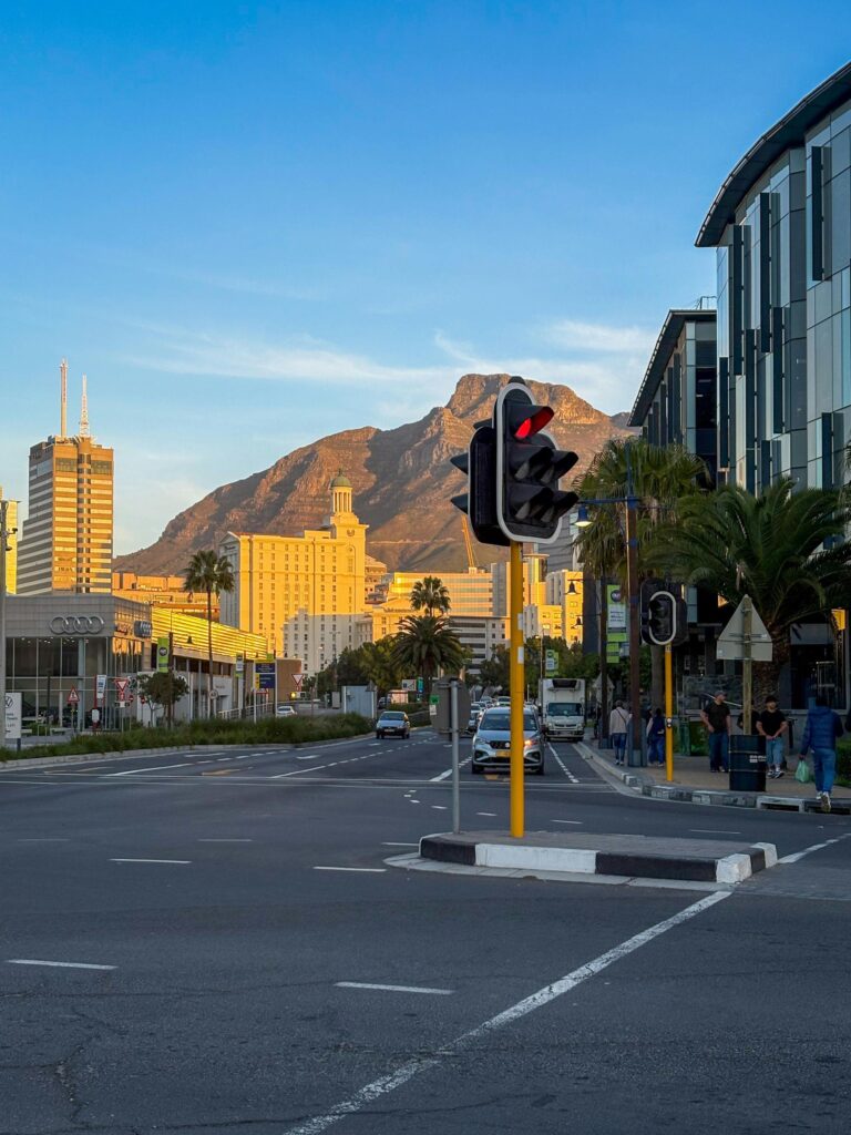 Self-Driving Safety Tips for Travellers in Cape Town