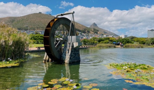 Book a Room at Newkings Hotel in Sea Point